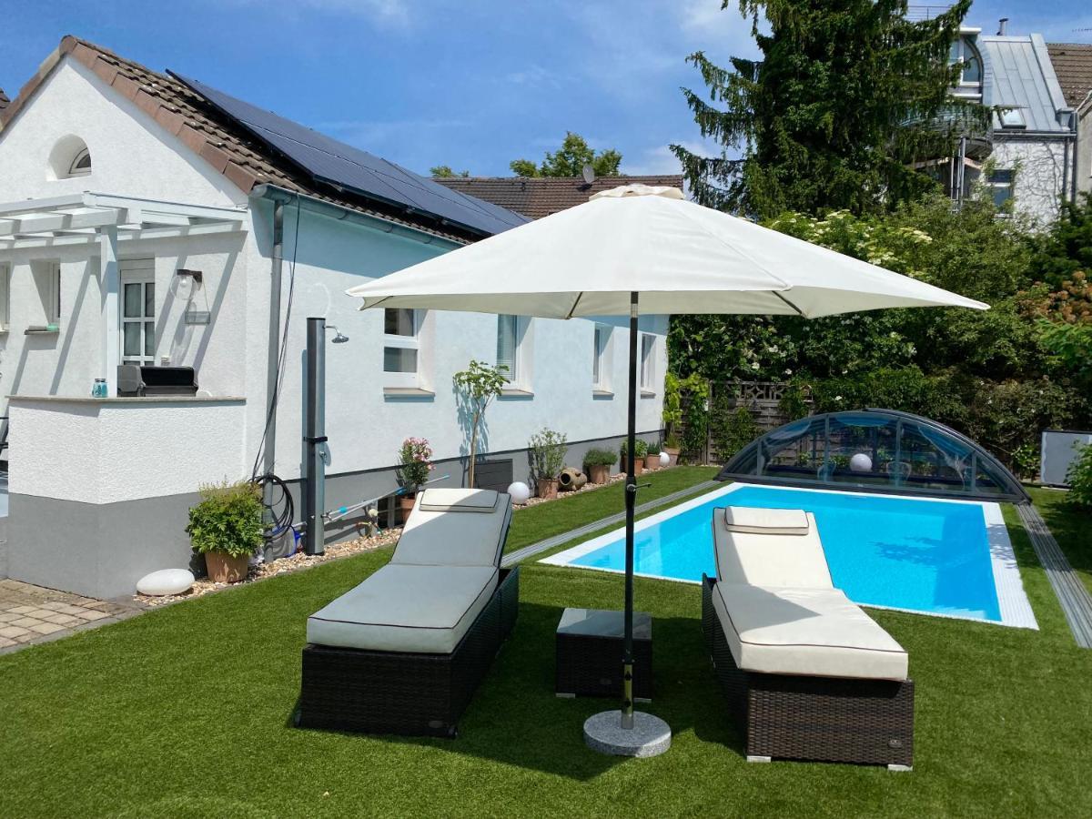 Haeuschen Im Garten In Der Muelheimer Altstadt Mülheim an der Ruhr Extérieur photo